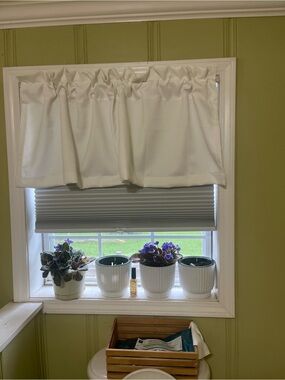 Amazon White Tier Valance Curtain - Soft Window Treatment